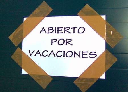 no-cerramos-vacaciones-L-DB0rdj